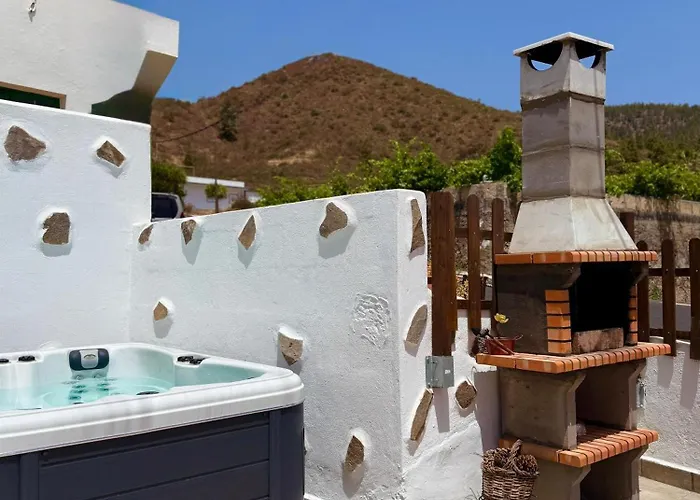Апартаменты Casa El Escano En La Naturaleza & Jacuzzi